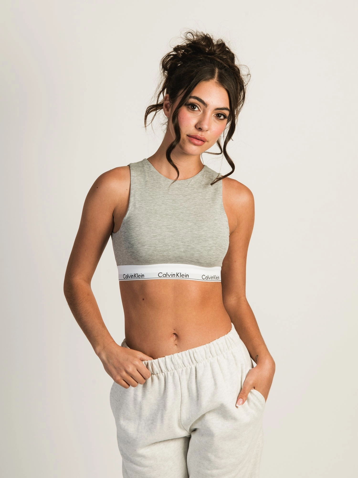 CALVIN KLEIN HIGH NECK UNLINED BRALETTE