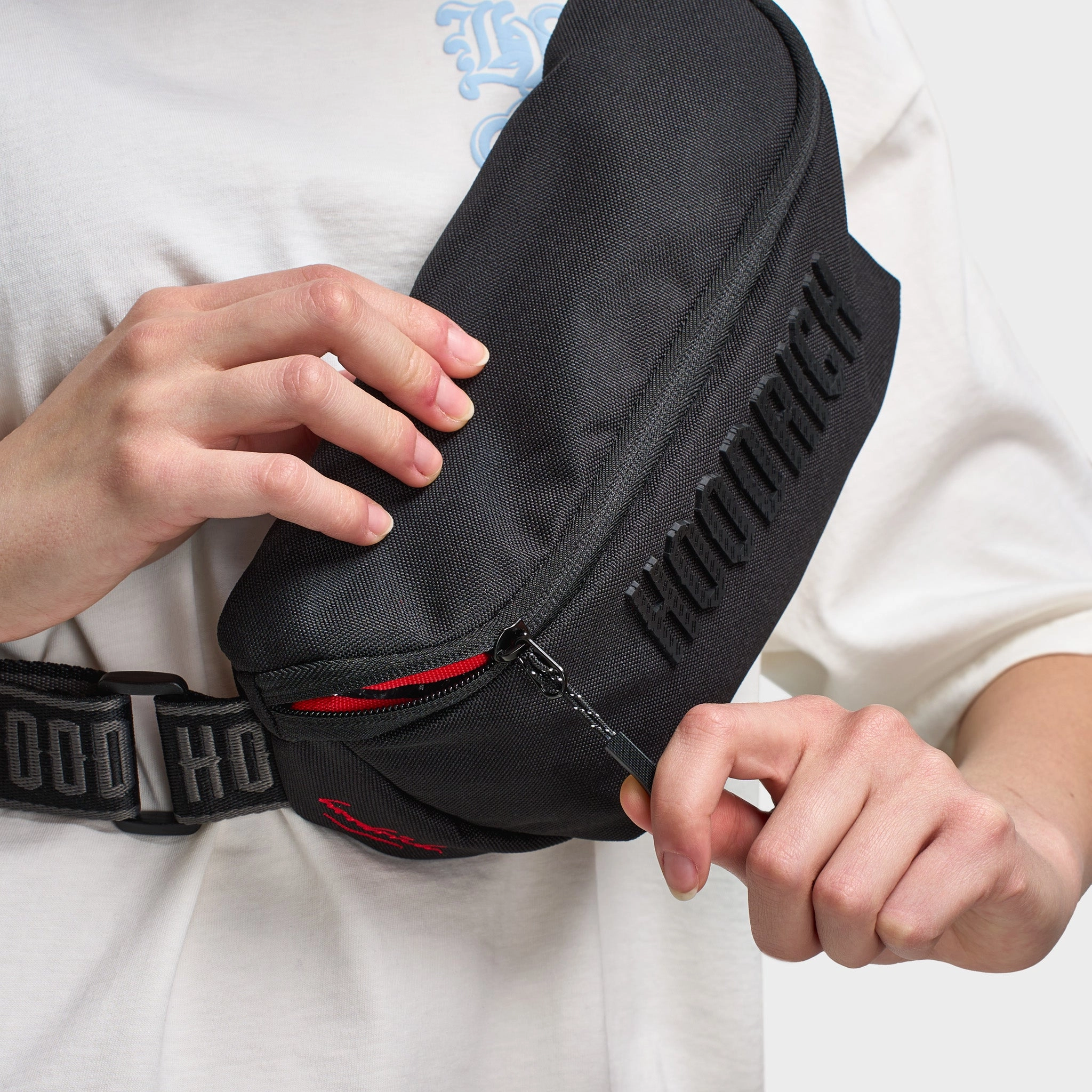 Hoodrich Core Crossbody Bag/ Black