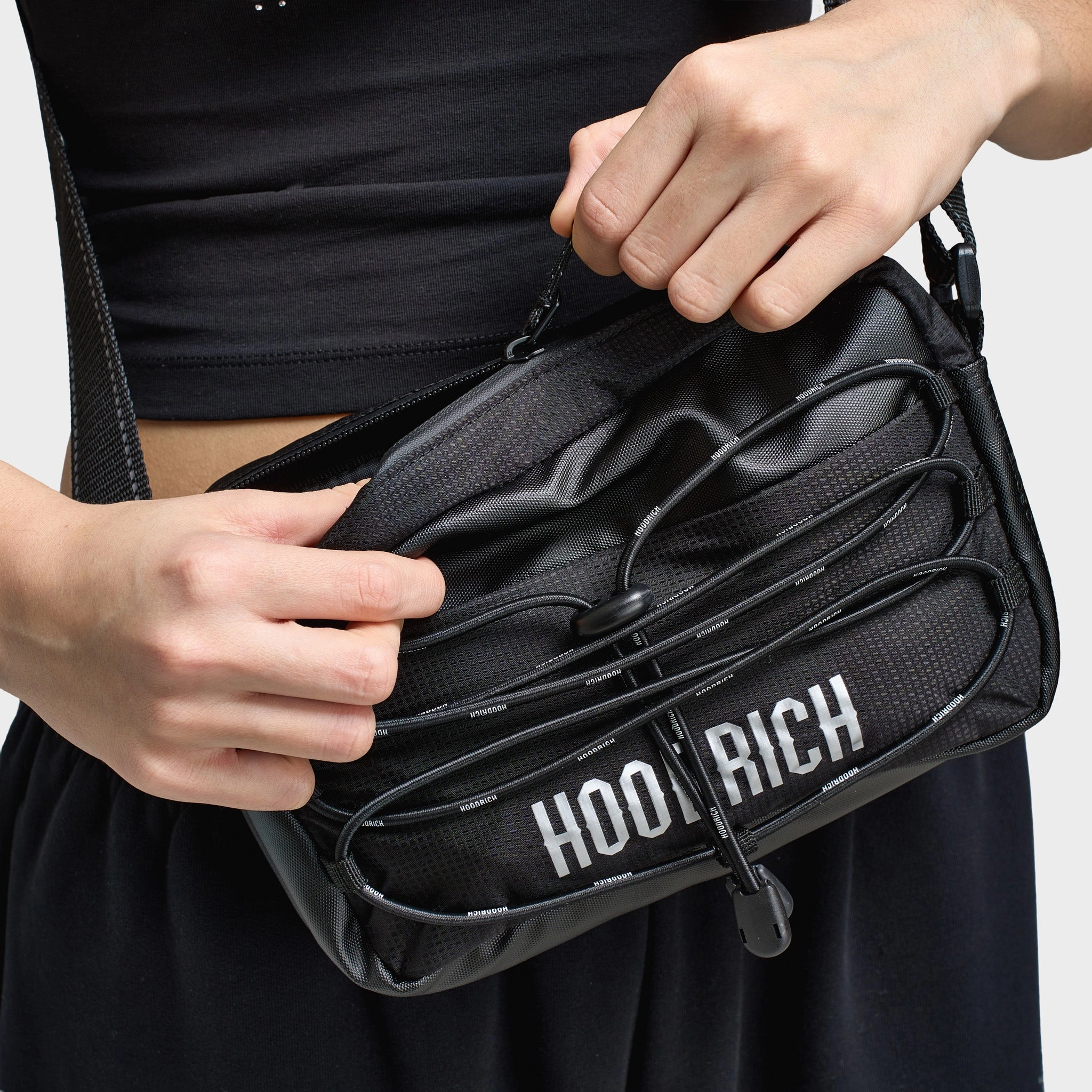 Hoodrich Peak Crossbody Bag Black / White - Reflective