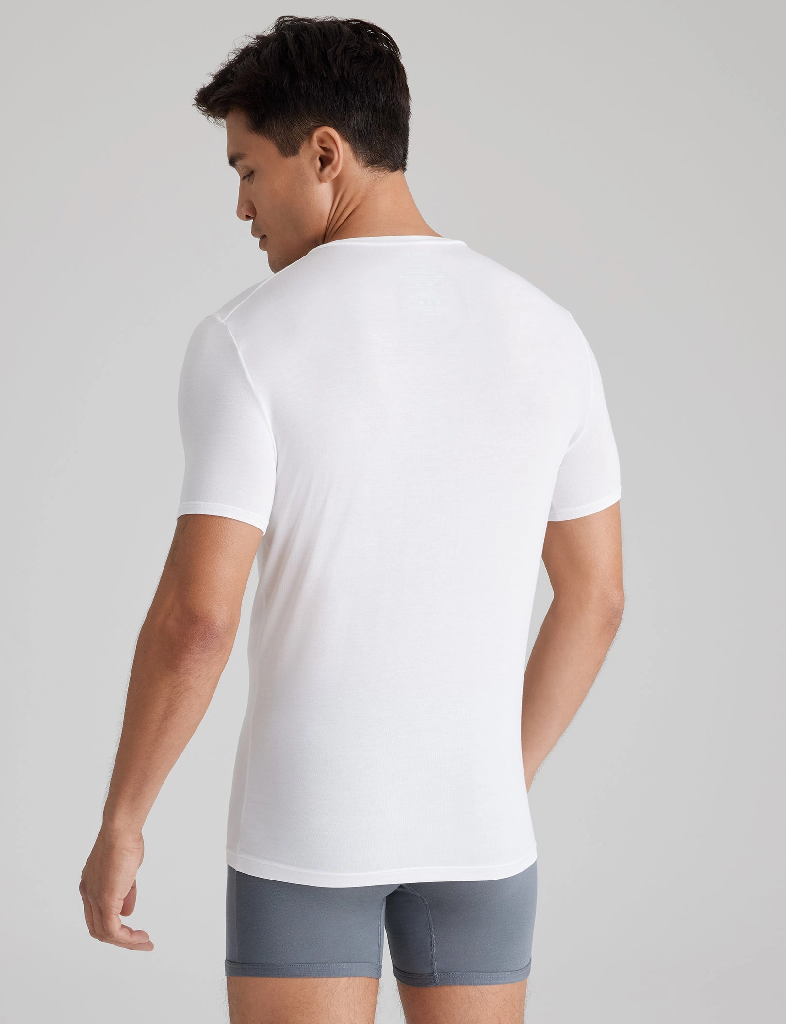 Second Skin Deep V-Neck Stay-Tucked Undershirt